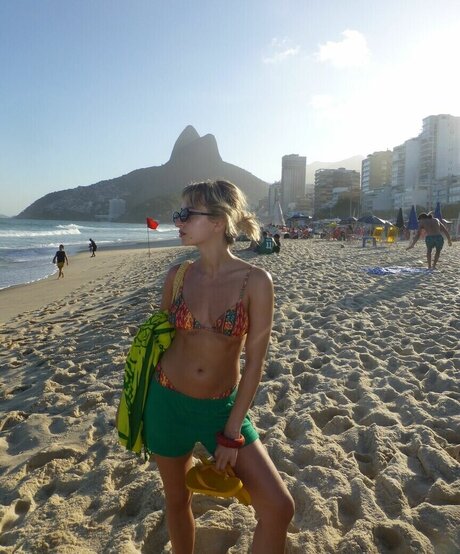 izzipoopi onlyfans porn nude