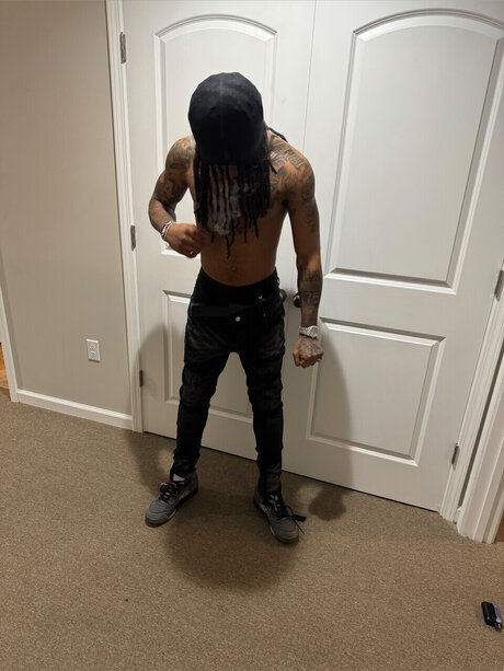 HoochieDaddy43 ass onlyfans