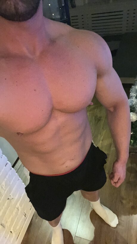 Muscled Handsome onlyfans ass