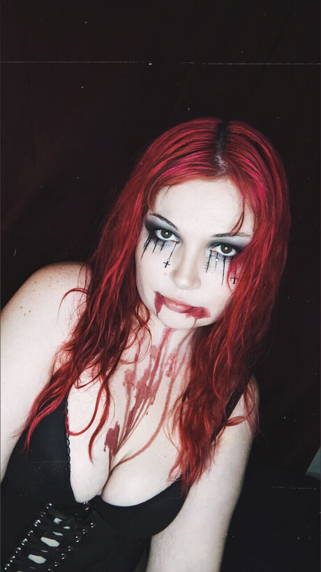 Senna_ onlyfans model photos