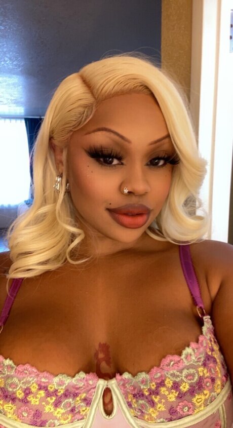 DiscoBarbie leaked naked onlyfans