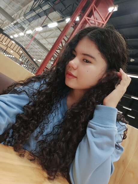 Valentina Girl onlyfans nude tits