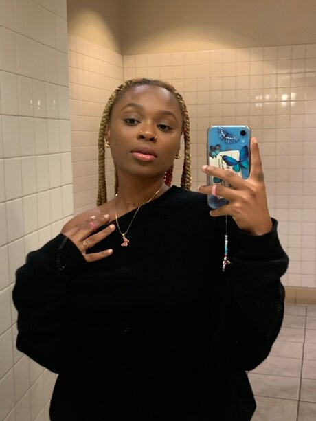 Shaniah s Touch naked on onlyfans