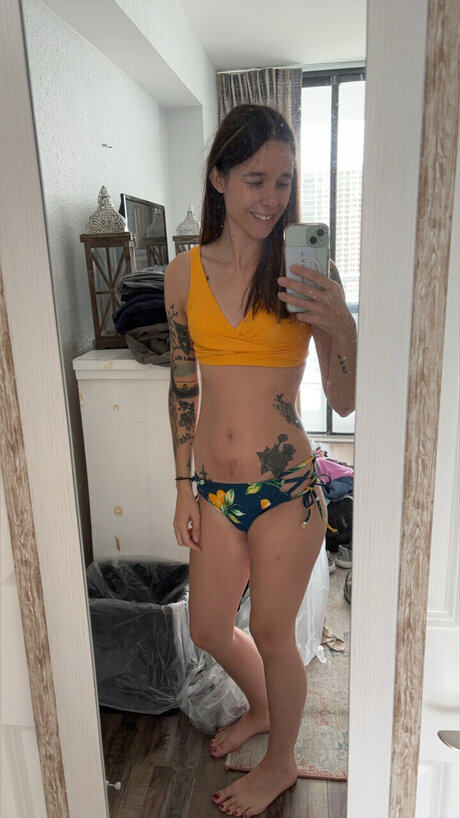 T Lynn feet onlyfans