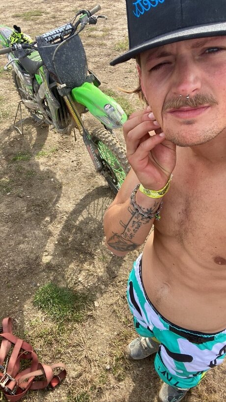 Thomas D onlyfans strip tease