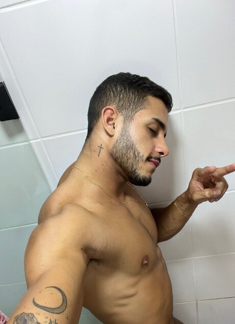 Yuri Castro nude leak onlyfans