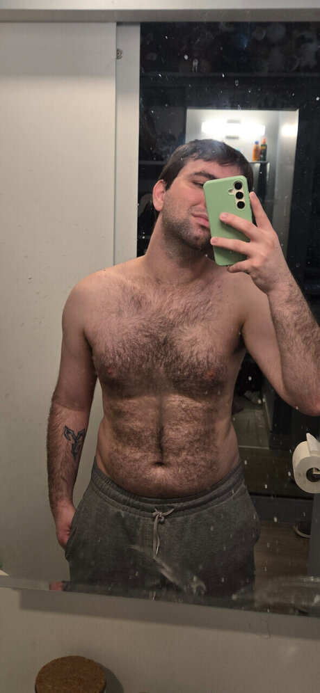 Abroader Otter onlyfans pic