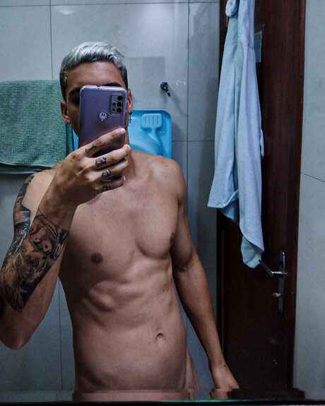 Mozart_ onlyfans public photos