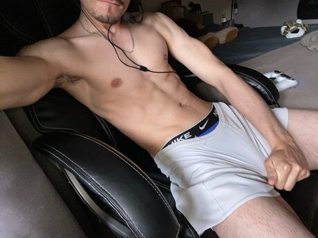 Jules 28k onlyfans nude pics