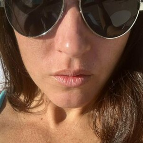 lolanikolavip onlyfans leaked pictures