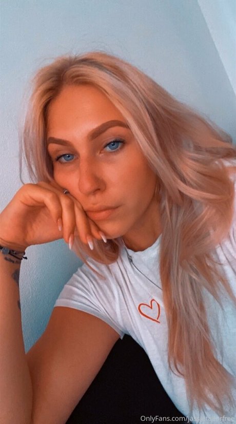 jassietailorfree leaked nude onlyfans
