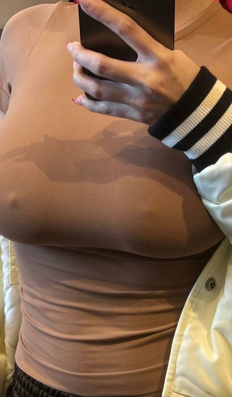 Adelaide T leaked nudes onlyfans