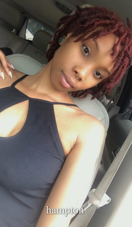 venusmoon3 onlyfans page