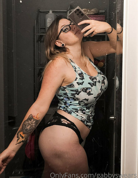 GabbySwears xxx only fans