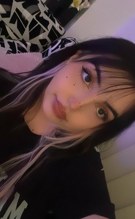 pixielena127 onlyfans striptease