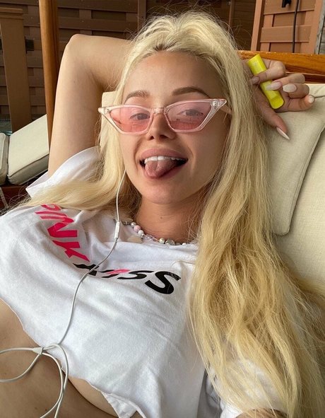 lizavdovina1 onlyfans leams