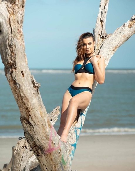 momoneyyymoprobzzz leaked porn onlyfans