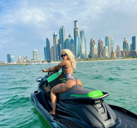 Thurriaa naked on onlyfans