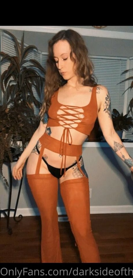 Darksideofthemoon onlyfans leaks nude