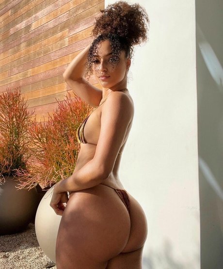 Kikiiib Keeks strip onlyfans