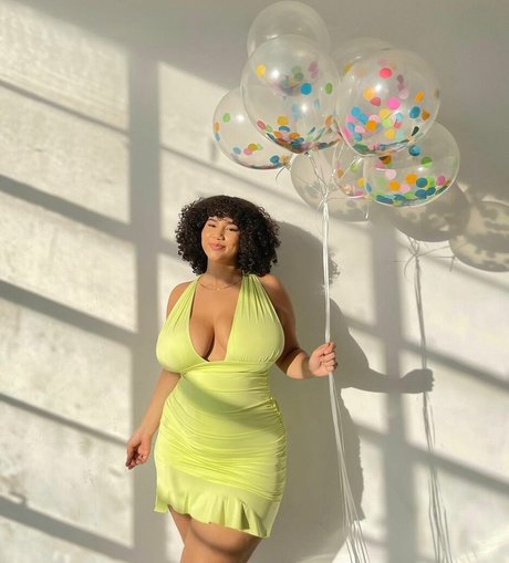 Katelyn Folasade onlyfans sex tape