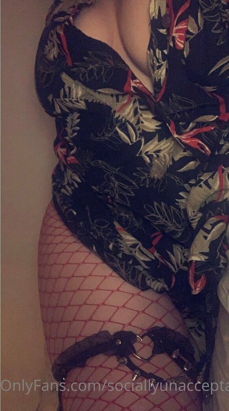 sociallyunacceptablexx naked onlyfans leaked