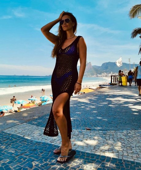 Cristina Ferreira onlyfans leaked photos