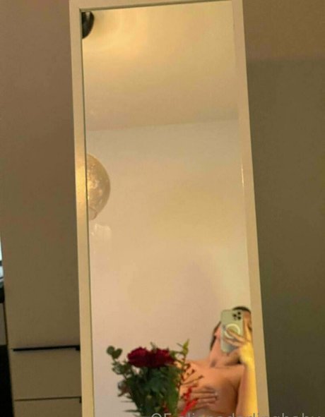 aljonadarlingbaby naked onlyfans pics