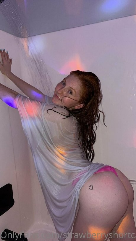 strawberryshortcakes420 onlyfans leakes