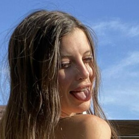 Mia Fatherless onlyfans sex leak