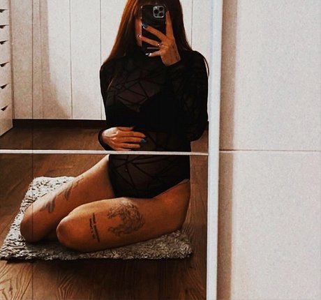 gelliii93_ nude onlyfans leak