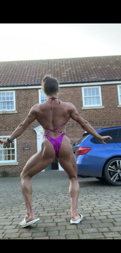 emilyjbrand98 onlyfans sextape