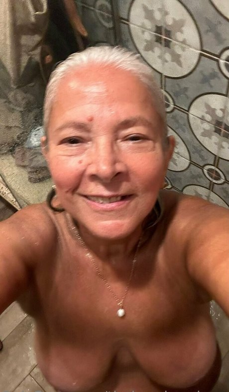 thebumbumbaroness hot onlyfans