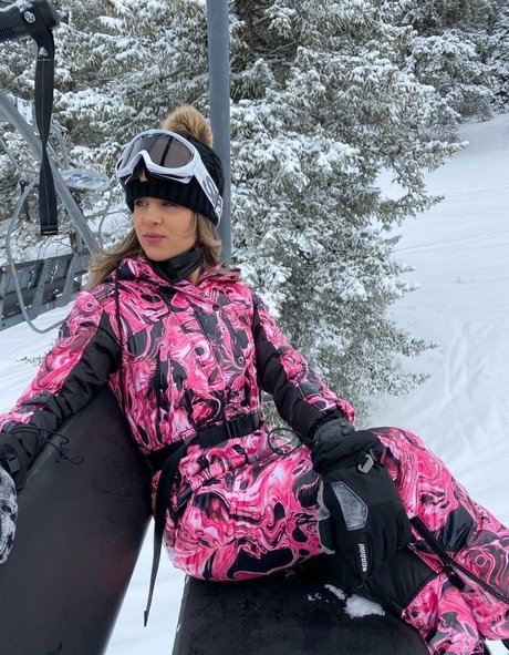 rocketkylie onlyfans leaks.