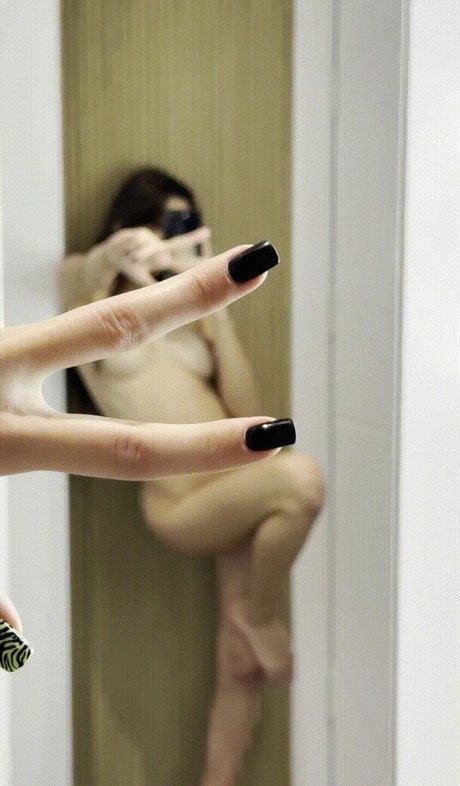 Lili Coco onlyfans leaked tits