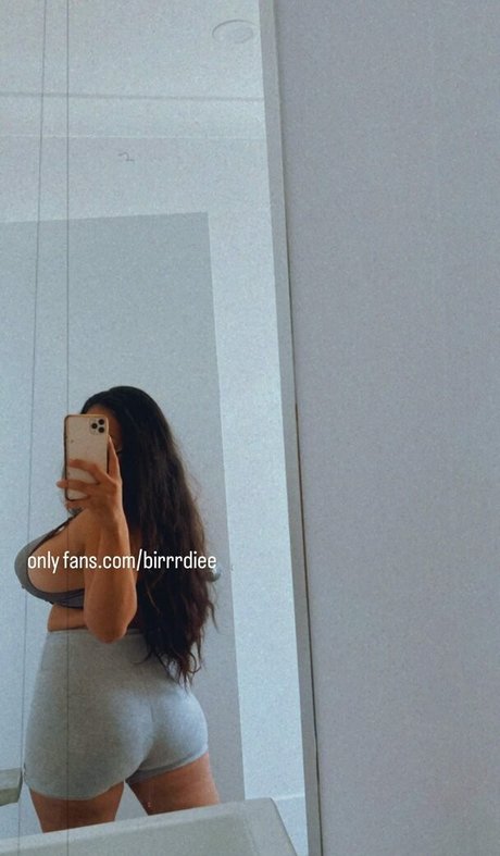 mzbirrrdiee onlyfans nudes leaks