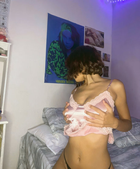 SweetWenn onlyfans nudes leaks