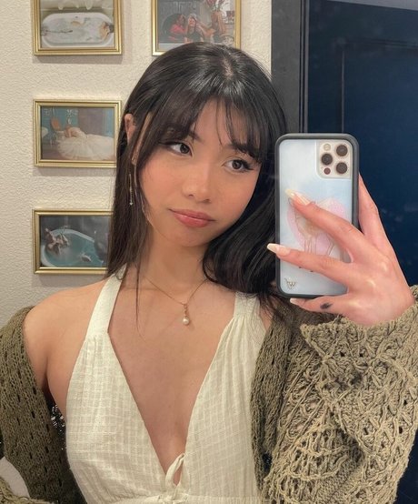 Trin Lovell leaked nudes onlyfans