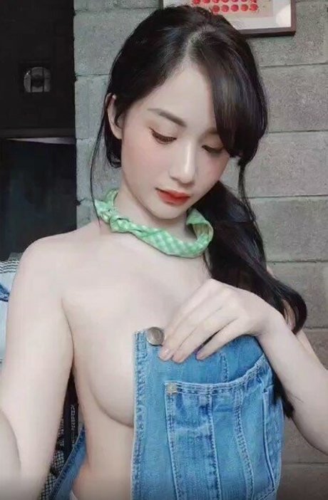 Akair Manita onlyfans porn