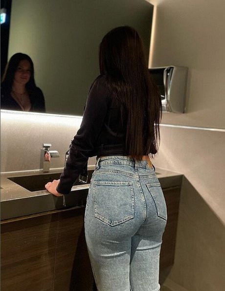 Fayesxh strip onlyfans