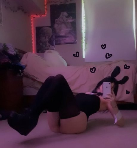 Eepsleeps naked onlyfans pics