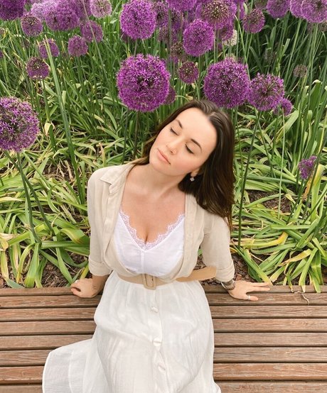 Daria Perel onlyfans tits