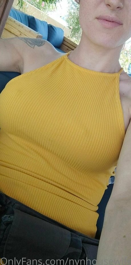 nynhousewife Profile pic