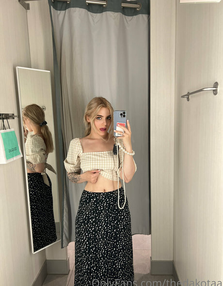 thedakotaa onlyfans leaks nudes