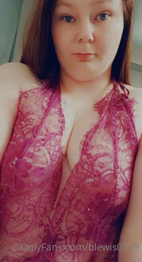 blewis0719 onlyfans nude