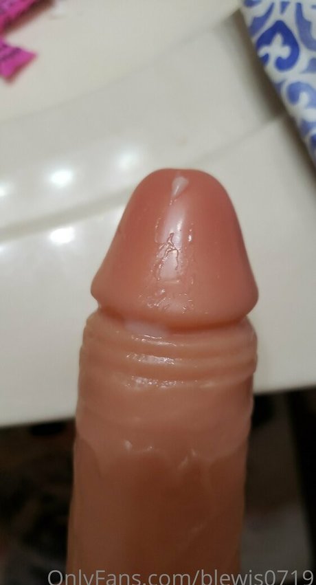 blewis0719 ass onlyfans