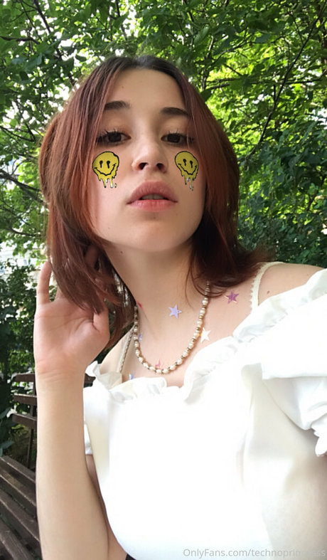 technoprincesss onlyfans images