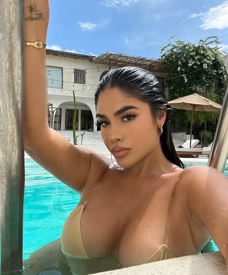 Maria Perez onlyfans leak ass