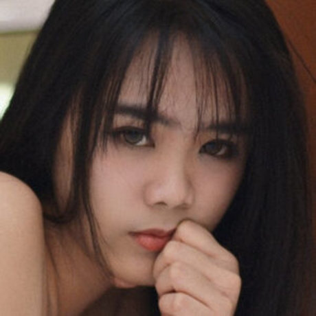 poppy py py onlyfans leaked tits