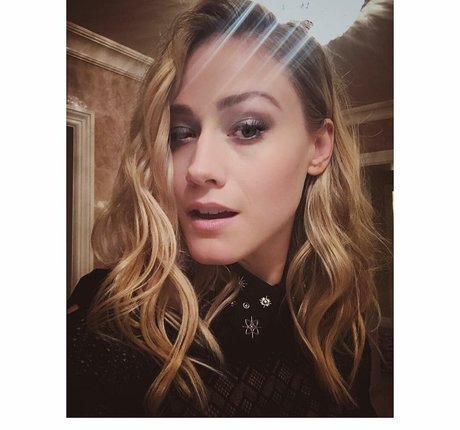 Olivia Taylor Dudley nude only fans leaks